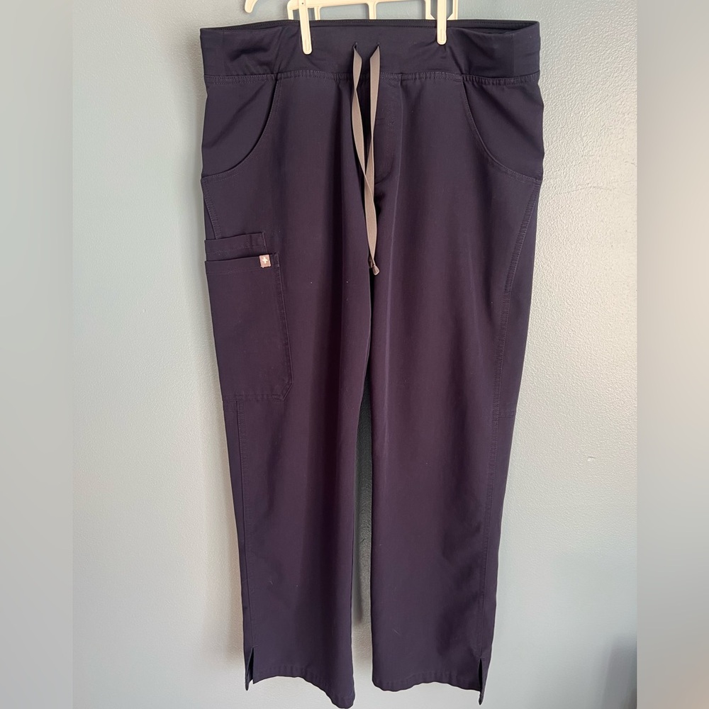 Figs Women's Navy Petite Cargo Pants x2